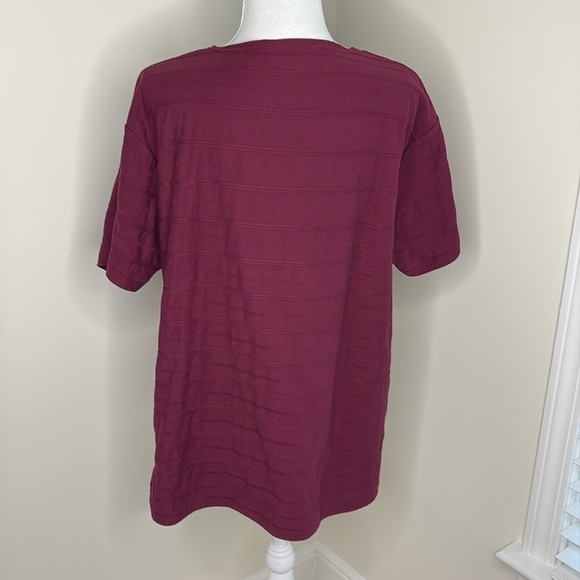 Class 955 Burgundy Short Sleeve Textured Oversized Top. Medium - Picture 4 of 10